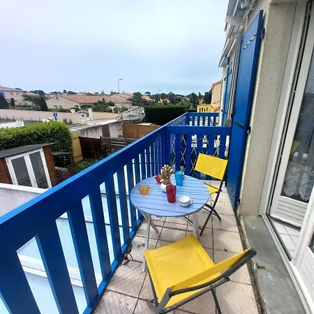 Sur Gironde - - Sur Le Port Avec Balcon
